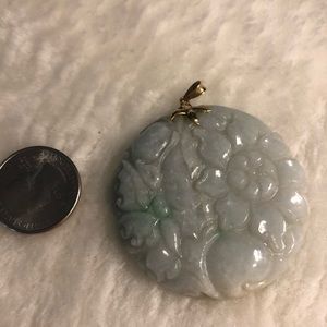 Jewelry - Exquisitely detailed piece of jade 14k clasp Jewelry - Exquisitely detailed piece of jade 14k clasp